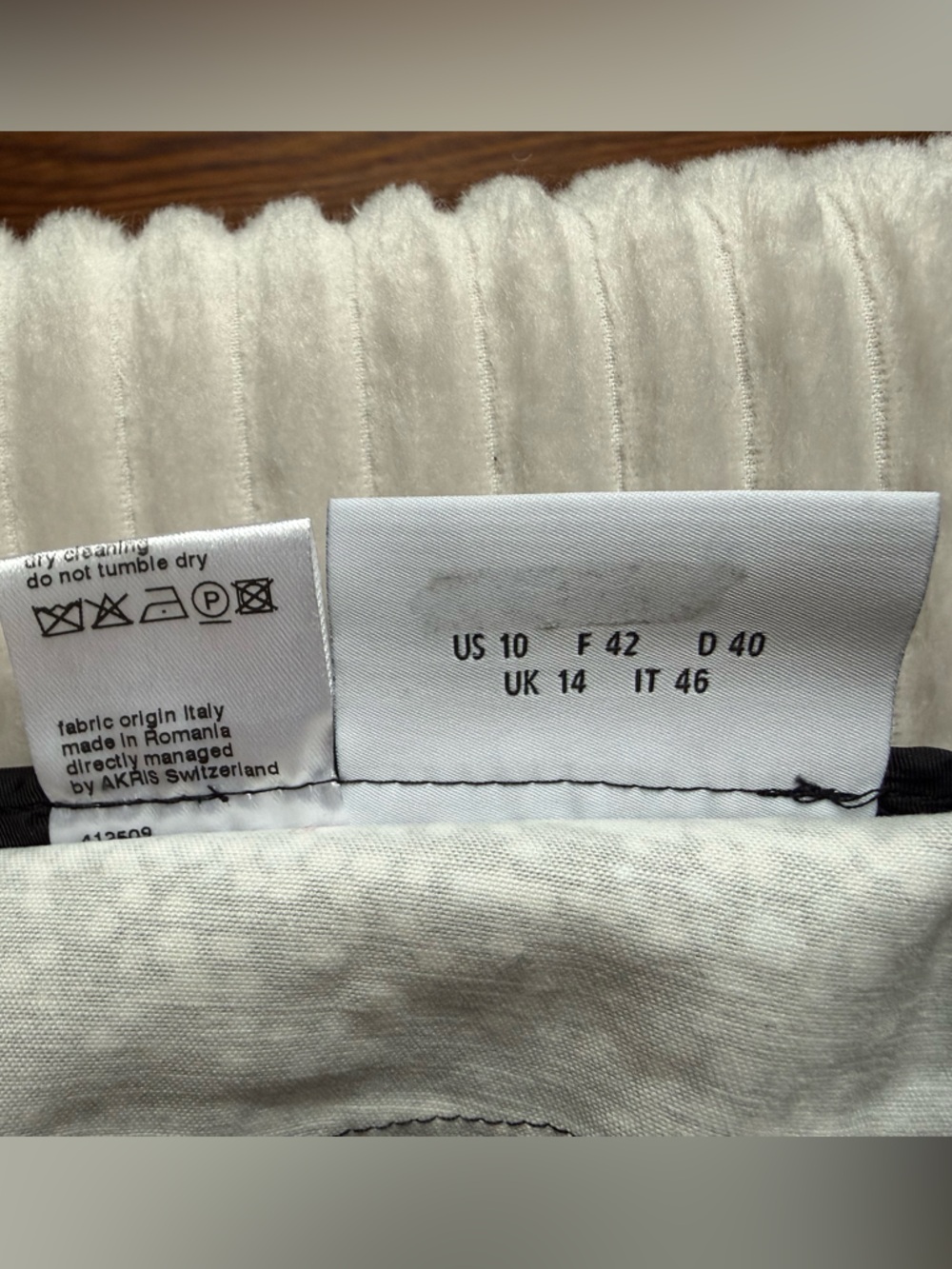 EUC Akris Punto Franca Ankle Cropped Trousers Women’s 10 - Picture 6 of 16